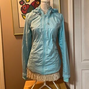 Lululemon Spring Forward Jacket - Angel Blue
Size 8